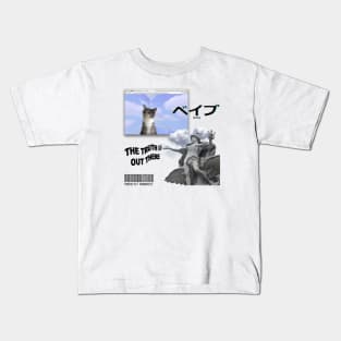 Kitten vaporwave pop Kids T-Shirt